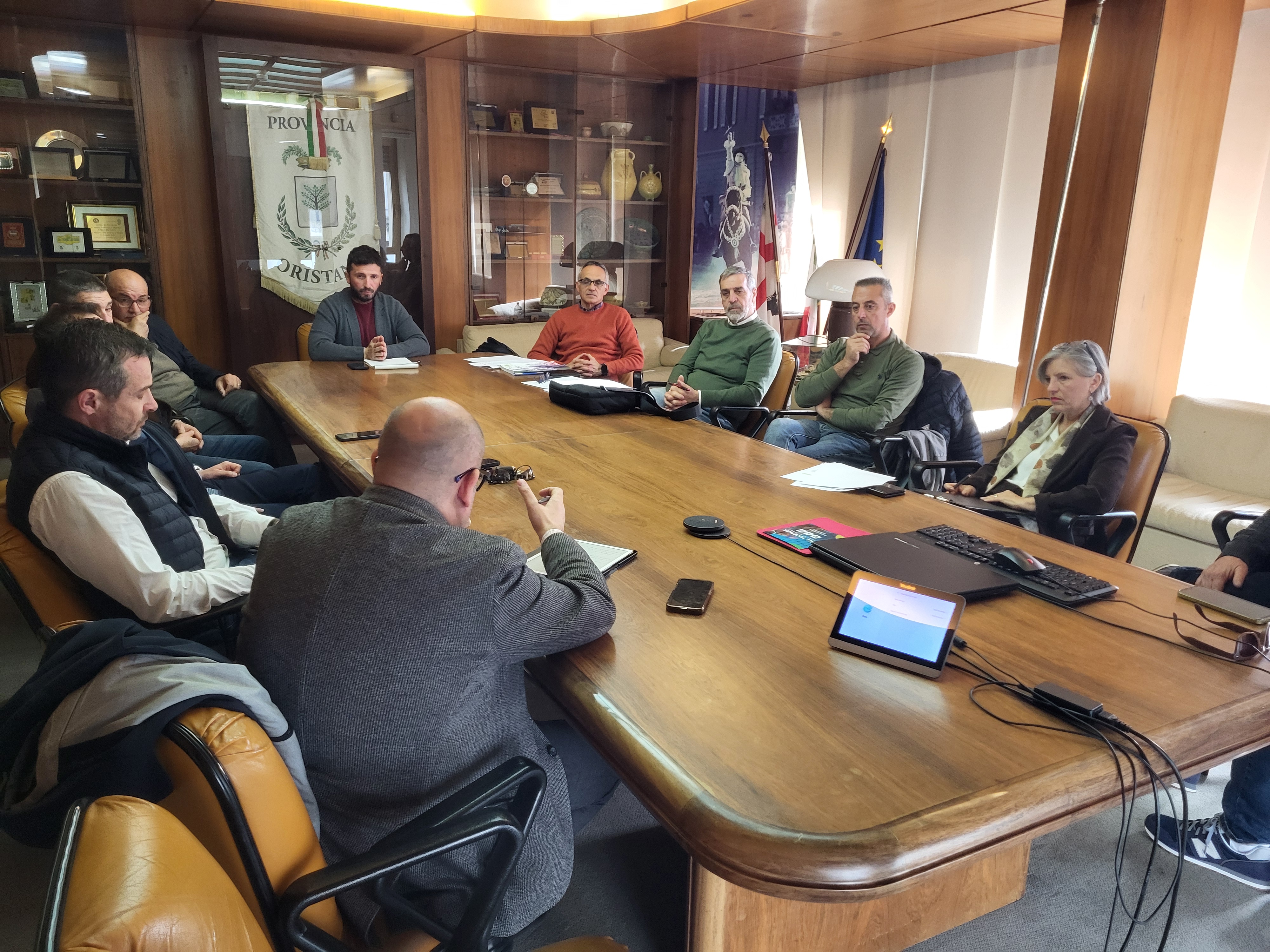 riunione in sala giunta